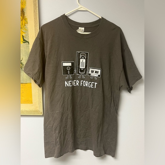 Other - 💚3 for $15 Gray Graphic T-Shirt with Retro Design